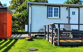 Cozy Shepherd Hut